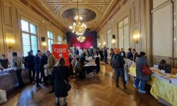 "الشباب الأفريقي" شعار معرض الكتاب الأفريقي بباريس